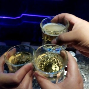 杭州临安区青山湖街道附近酒吧招聘包厢服务员,招聘信息真实吗？