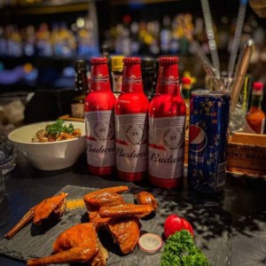 杭州日薪高的ktv招聘商务迎宾,服装和形象要求是怎样的？