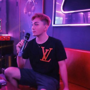 杭州临平区附近酒吧招聘包厢服务员,(不需要ID卡)