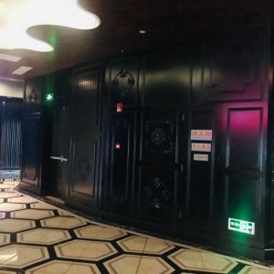 杭州生意火爆的夜总会招聘包厢气氛组,需要统一穿工装吗_