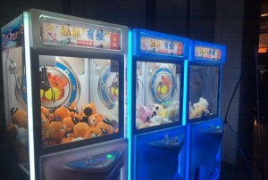 杭州中档ktv招聘女服务员,需要统一穿工装吗_