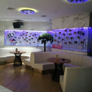 杭州萧山区义桥镇附近酒吧招聘包厢管家,加班双倍工资吗？