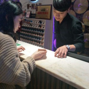 杭州拱墅区湖墅街道附近酒吧招聘女招待,上班需要喝酒吗？
