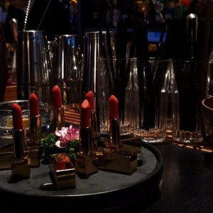 杭州哪里酒吧ktv招聘酒水销售员,跟领队还是直招