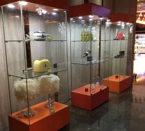 杭州小费多的酒吧招聘商务接待,加班双倍工资吗？