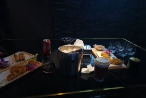 杭州上城区凯旋街道附近夜场招聘女服务员,工资是怎么发放的