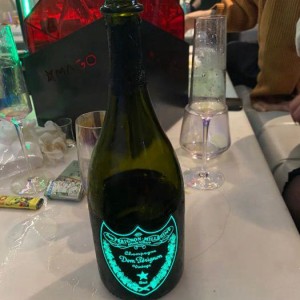 杭州上城区闸弄口街道附近夜总会招聘女服务员,应聘有哪些要求