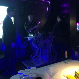 杭州上城区彭埠街道附近酒吧招聘点歌公主,有学历要求吗？